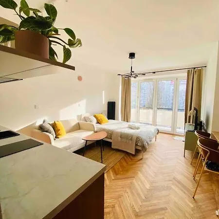 Apartamento Wygodne Z Duzym Balkonem Varsóvia