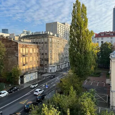 Wygodne Z Duzym Balkonem